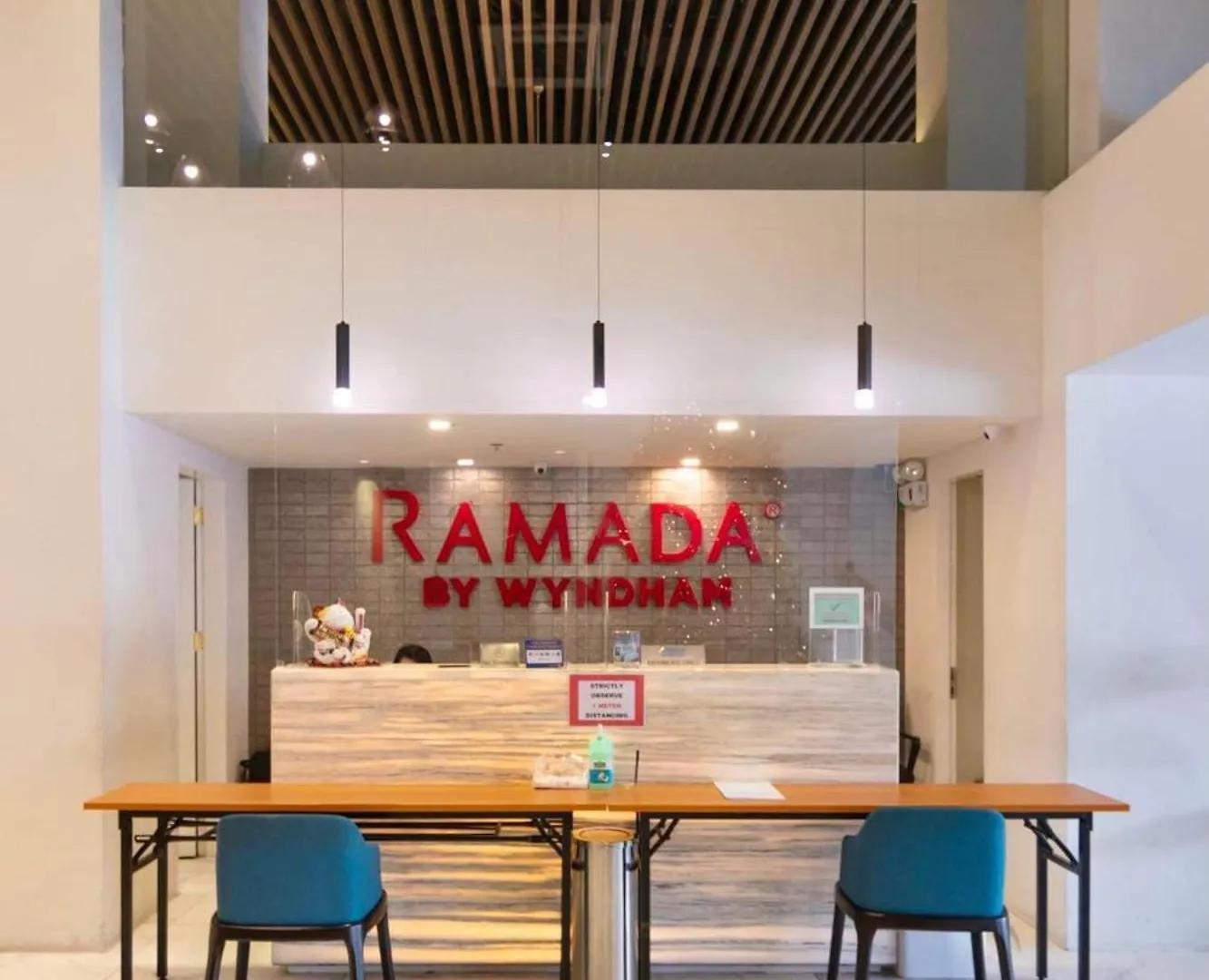 מלון מנילה Ramada Encore By Wyndham Makati