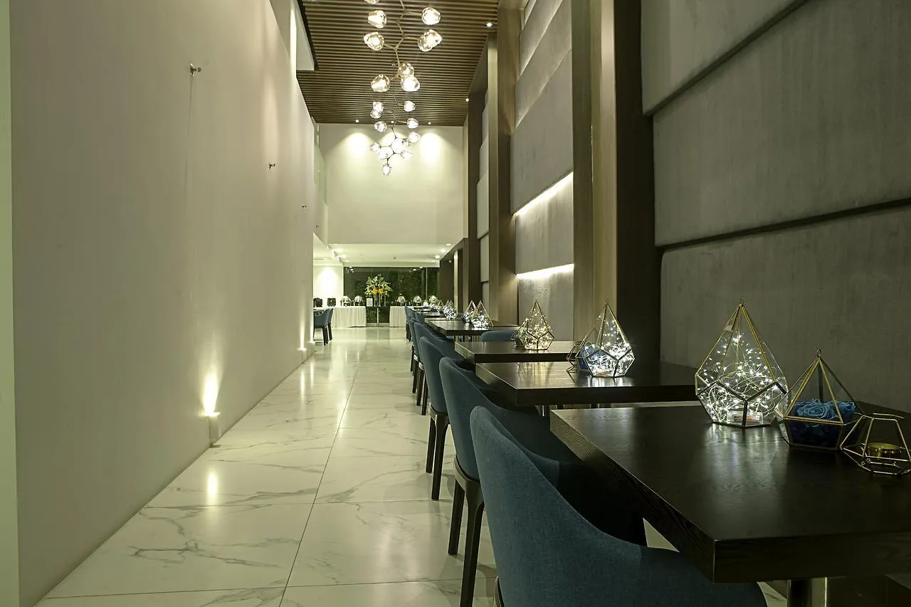 Ramada Encore By Wyndham Makati Makati City Hotel